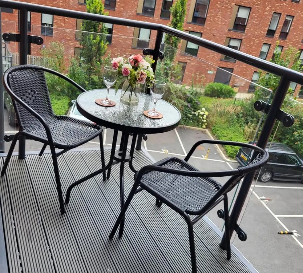 Stayzeni, Ouse Court York Fantastic 2 Bed Flat 0*,